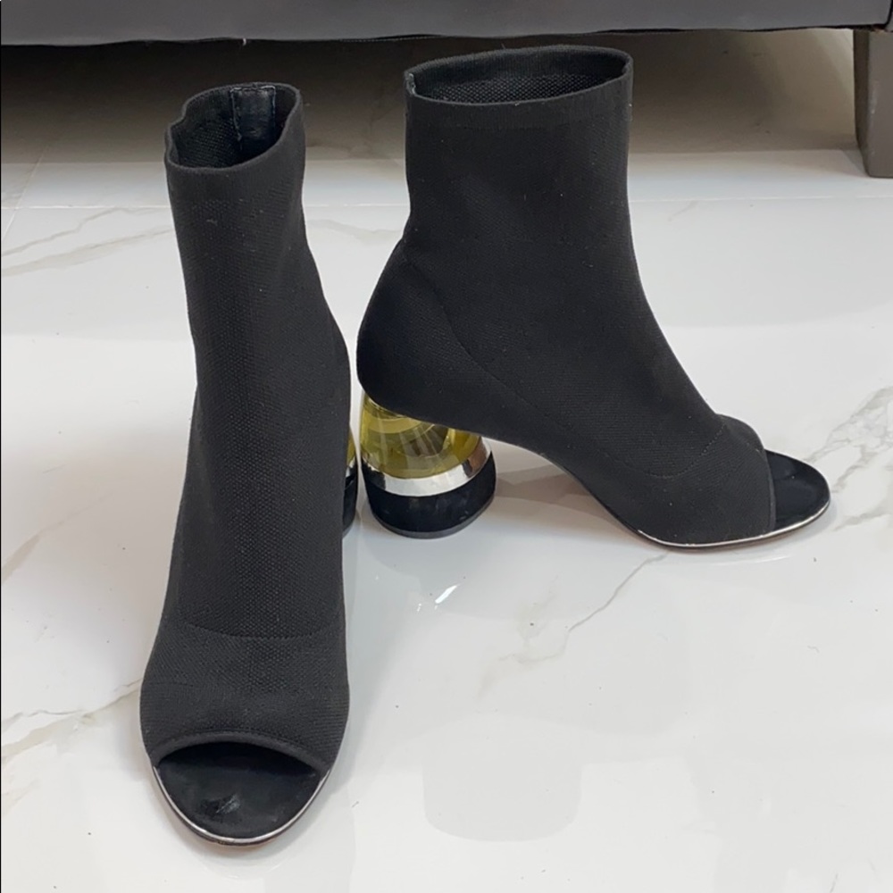 Kenneth Cole- Lovelle Lucite Bulb Heel Bootie
